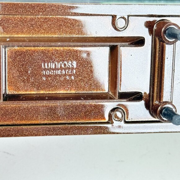 Winross 1990's Diecast Truck 1:64 Scale Horst Hotels Crest Hill Hilton Promo - Picture 8 of 9